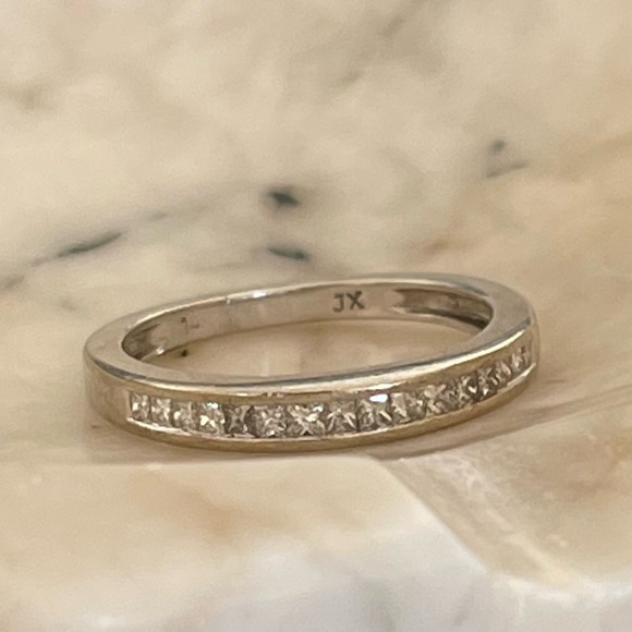 Solid 14K white gold diamond ring natural princess diamonds stacking band VTG - Picture 8 of 15